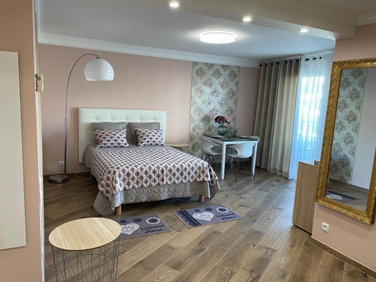 Studio With Swimming Pool 80 Meters Near The Beach Ница Екстериор снимка