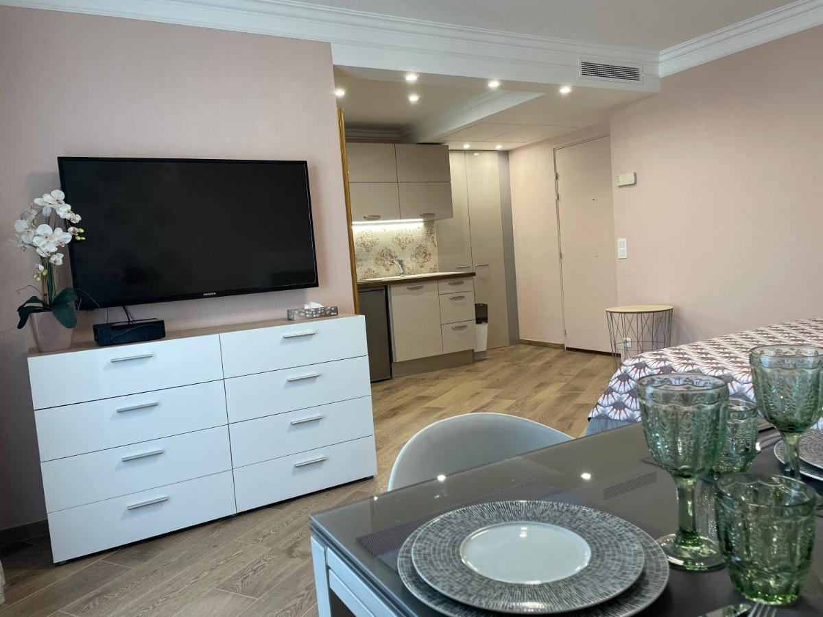 Studio With Swimming Pool 80 Meters Near The Beach Ница Екстериор снимка