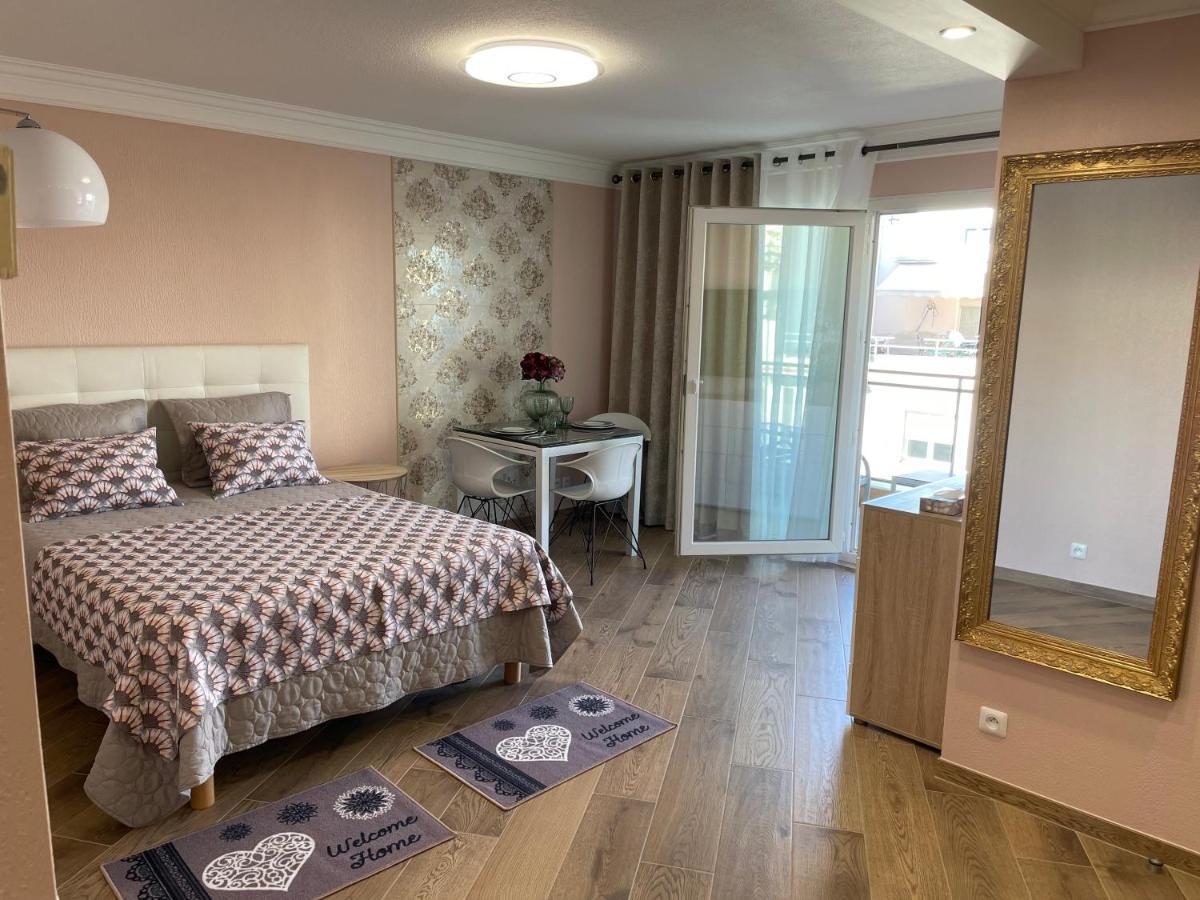 Studio With Swimming Pool 80 Meters Near The Beach Ница Екстериор снимка