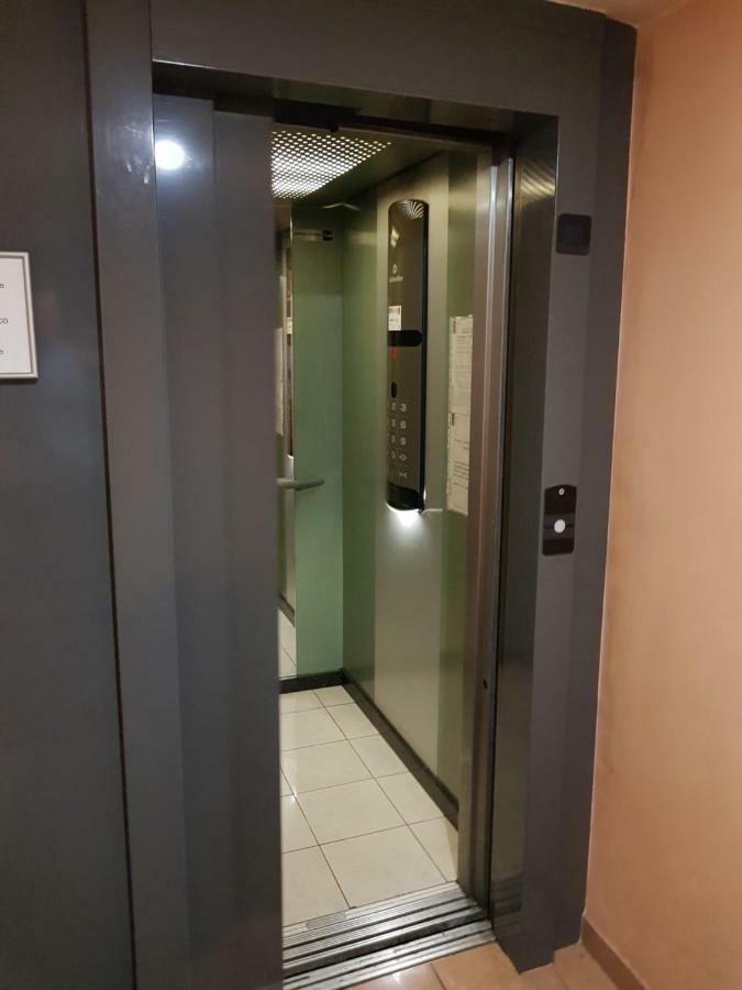 Studio With Swimming Pool 80 Meters Near The Beach Ница Екстериор снимка